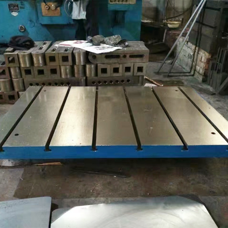 Zêdetir bixwînin Li ser maseya çêkirina Steel